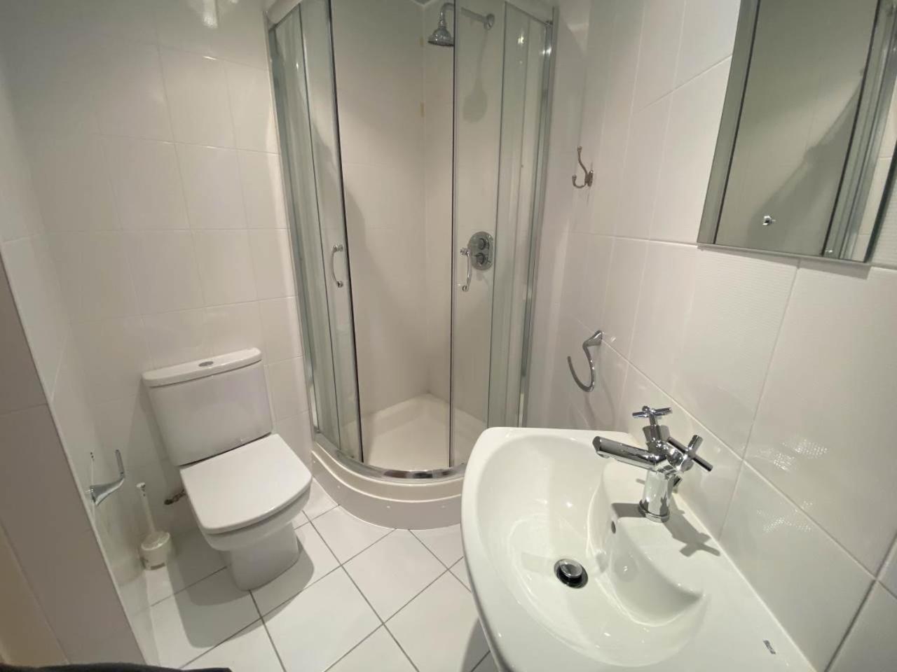 Parc Y Bryn Serviced Apartments Абъристуит Екстериор снимка