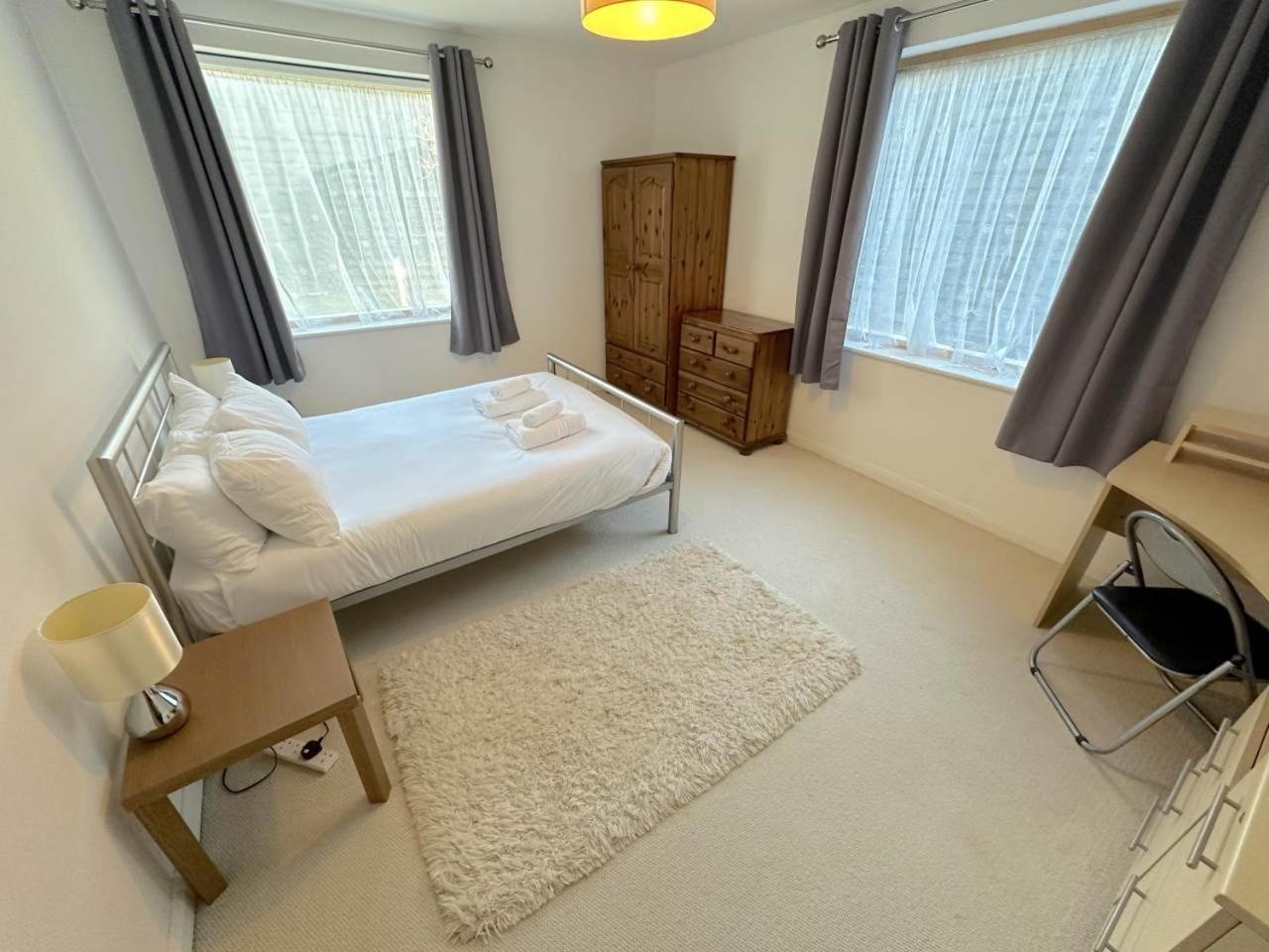 Parc Y Bryn Serviced Apartments Абъристуит Екстериор снимка