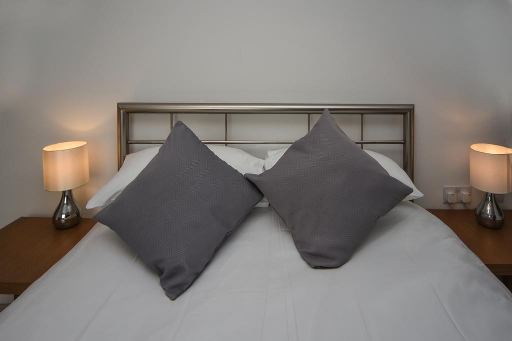 Parc Y Bryn Serviced Apartments Абъристуит Екстериор снимка