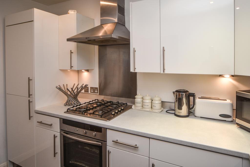 Parc Y Bryn Serviced Apartments Абъристуит Екстериор снимка