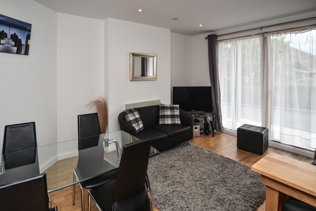 Parc Y Bryn Serviced Apartments Абъристуит Екстериор снимка