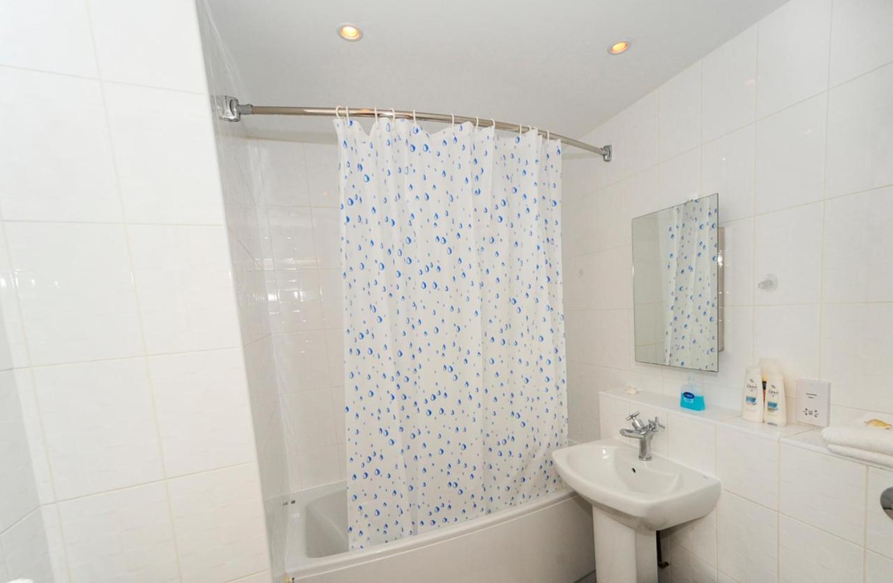 Parc Y Bryn Serviced Apartments Абъристуит Екстериор снимка